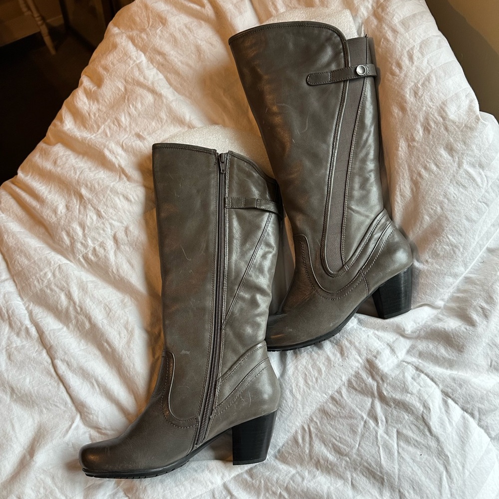 Women's Gray Leather Knee-High Boots